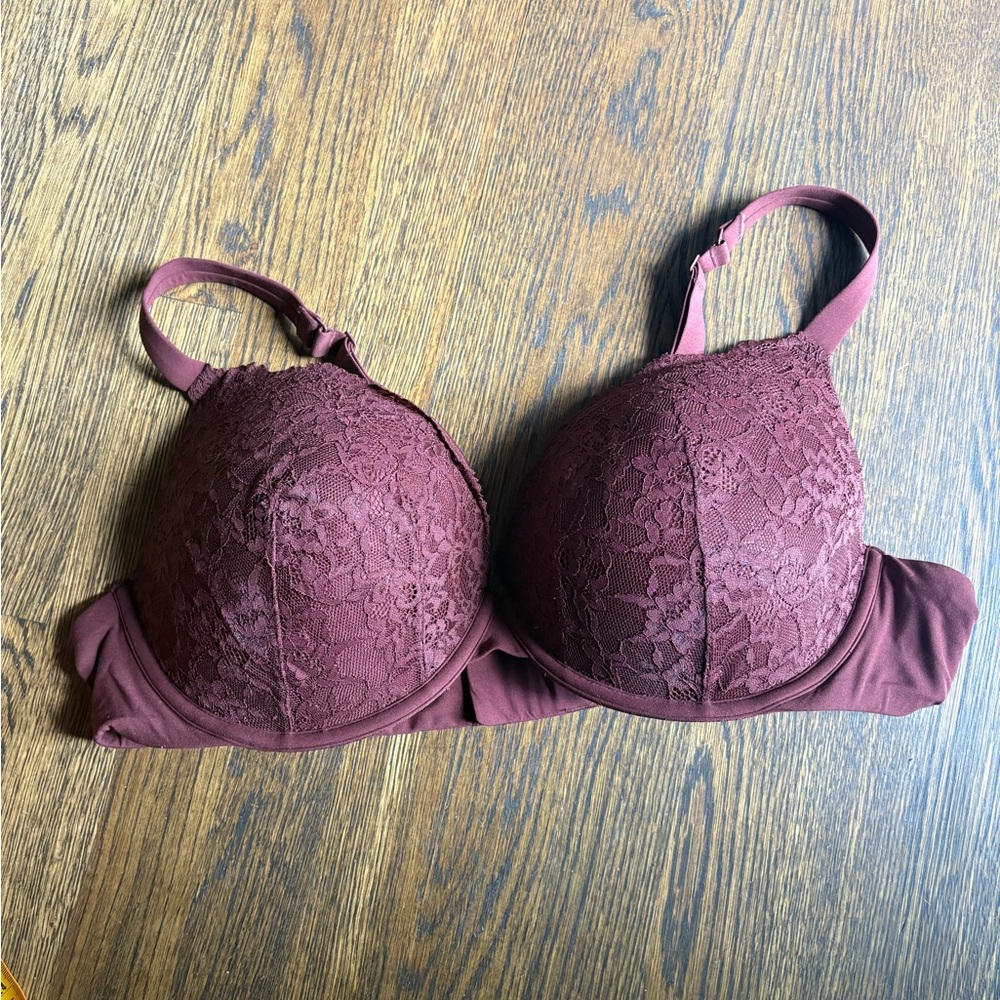SKIMS Padded Lace Push Up Bra 44D